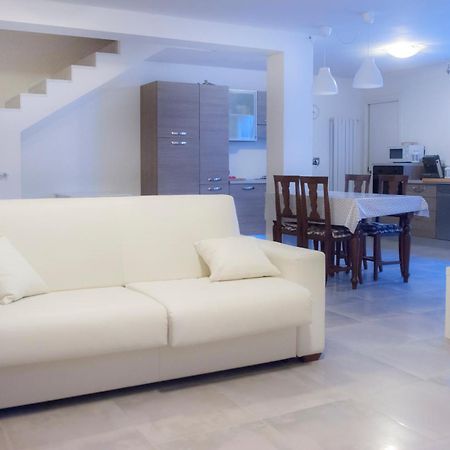 B&B Alle Tre Rose Монтиньйозо Номер фото