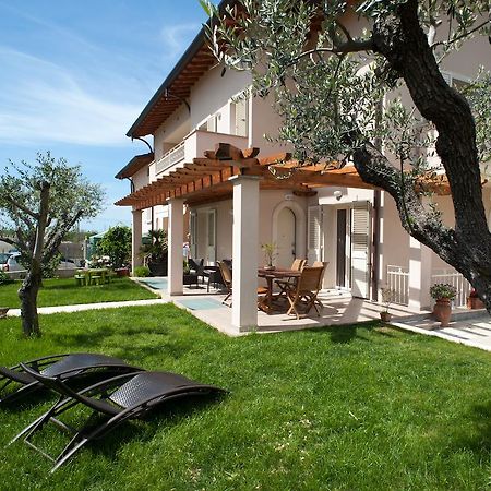 B&B Alle Tre Rose Монтиньйозо Экстерьер фото