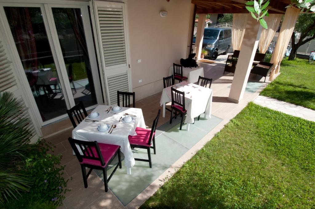 B&B Alle Tre Rose Монтиньйозо Экстерьер фото